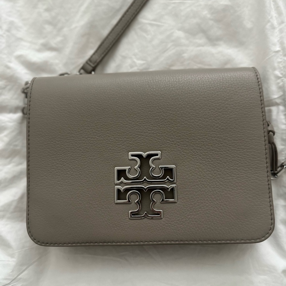 Tory Burch light Grey Leather Crossbody with Silver Logo
